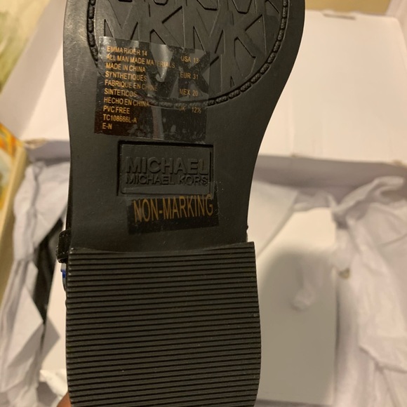 Michael Kor kids boots - Picture 2 of 2